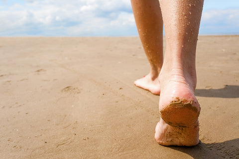 Show 1481: Flip-Flops, Fungus and Foot Pain: What Are Your Feet Trying to Tell You?